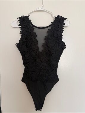 Black Floral Lace V-Neck Bodysuit